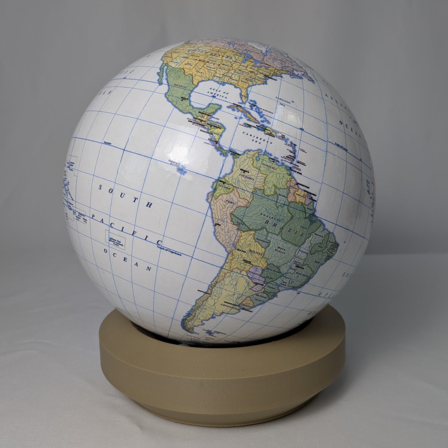 22cm White Political World Globe