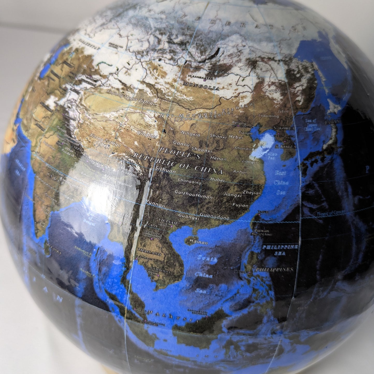 22cm Satellite World Globe