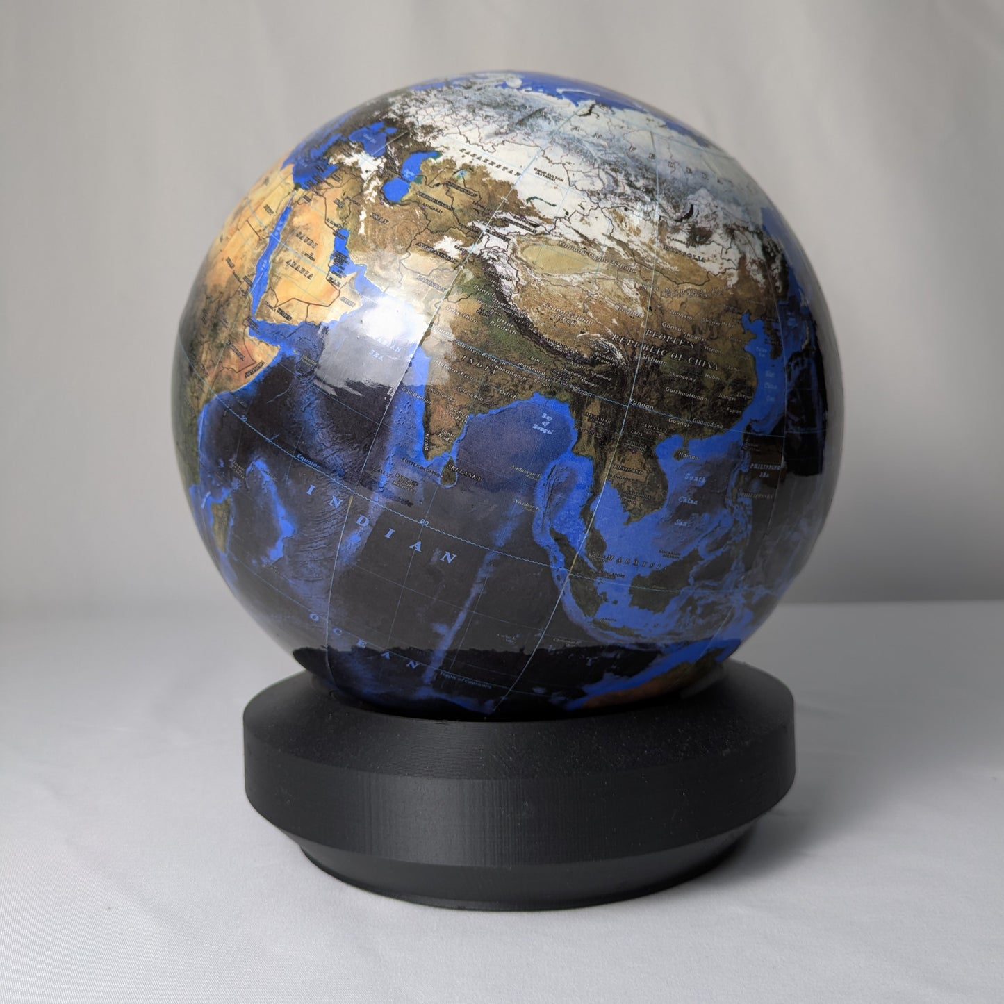 22cm Satellite World Globe