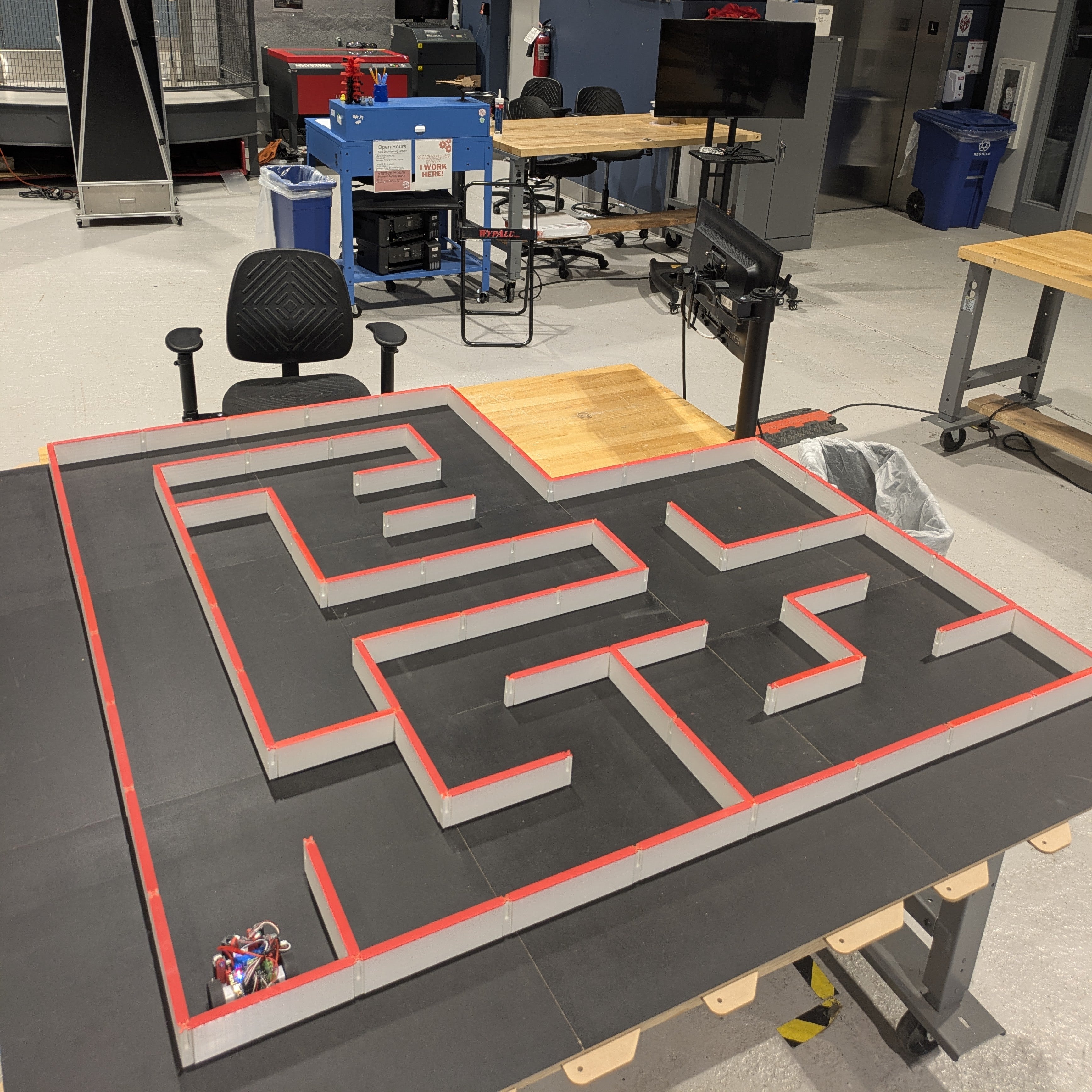 Micromouse Maze Tile – S.W. Globes