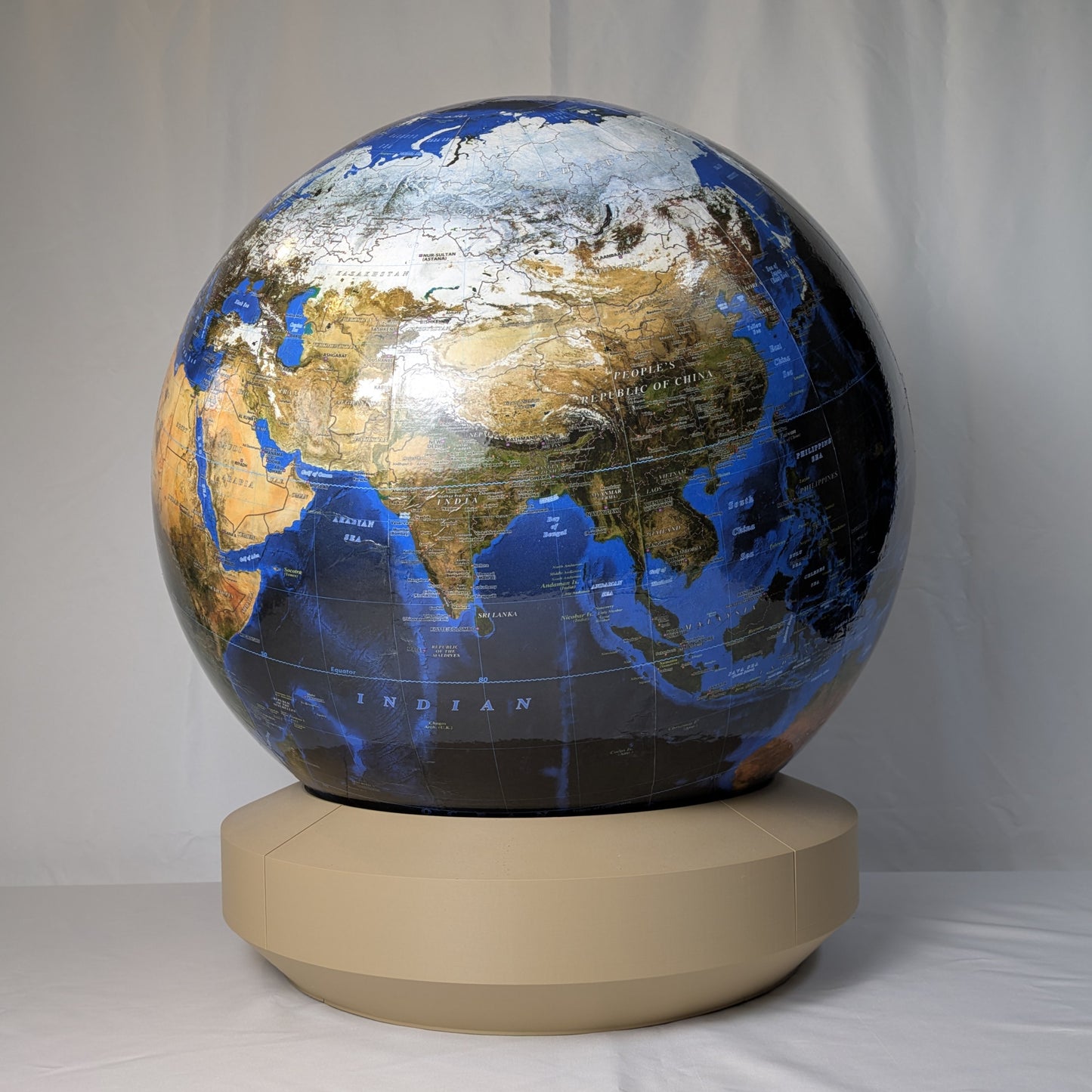 50cm Satellite World Globe - Winter Edition
