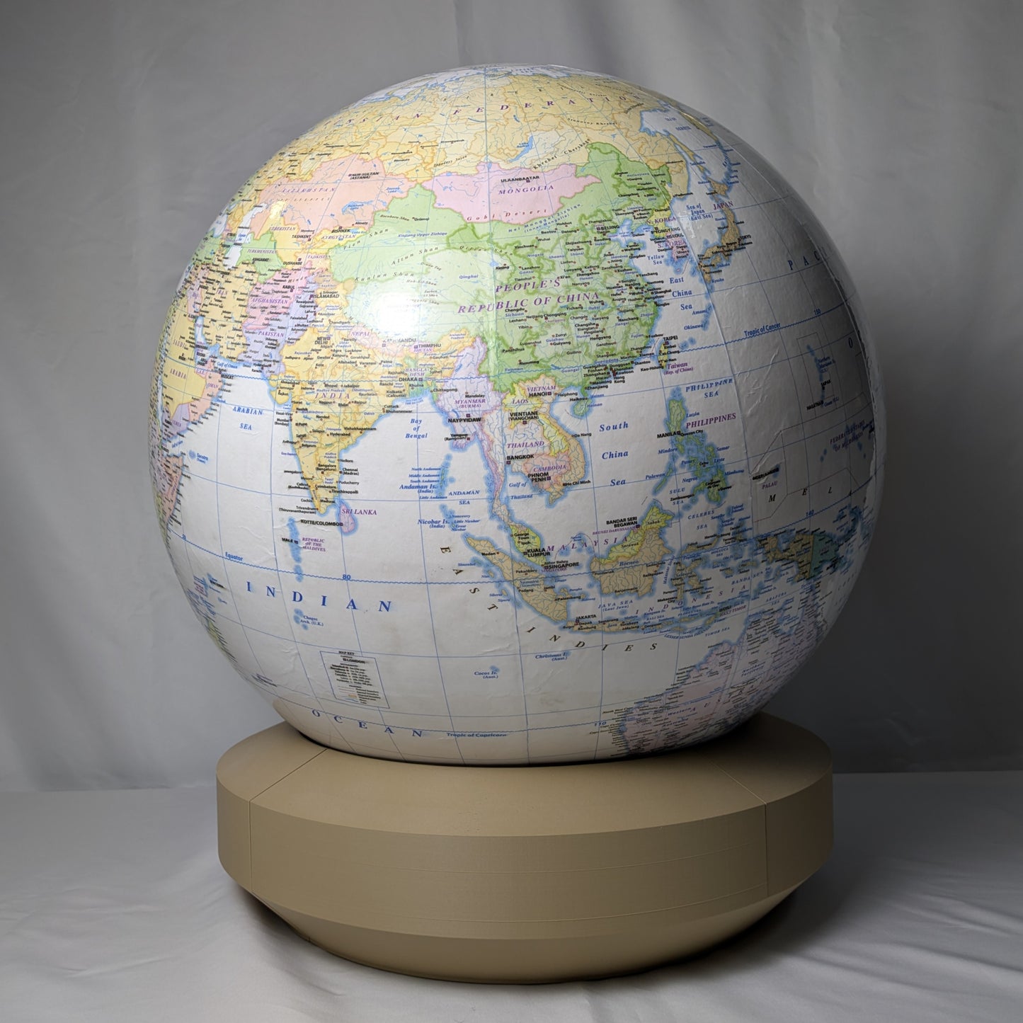 50cm White Political World Globe