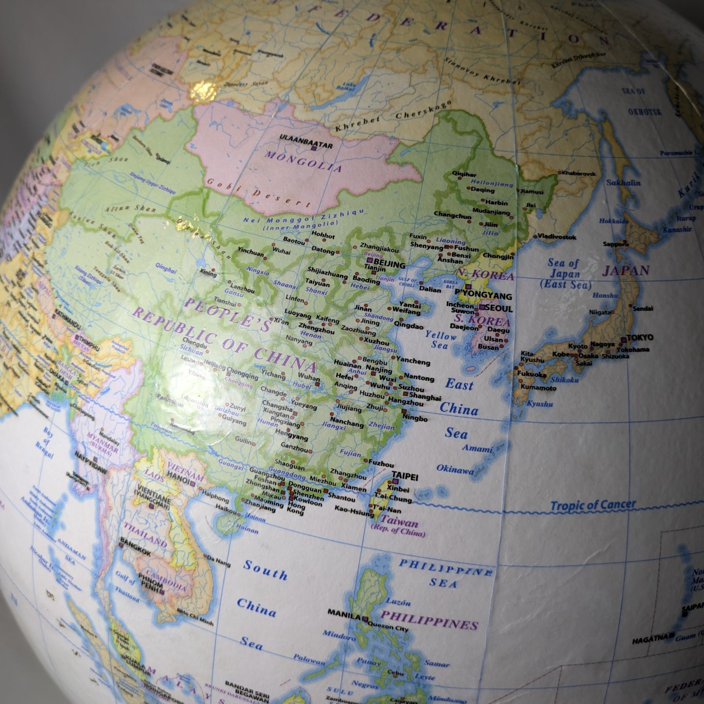 50cm White Political World Globe