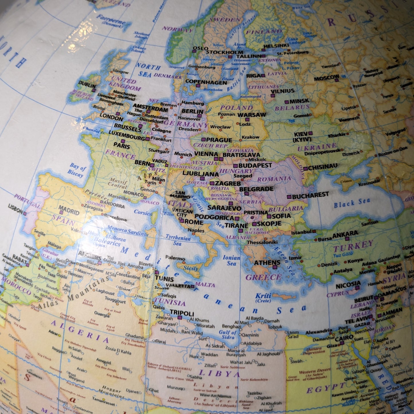 50cm White Political World Globe