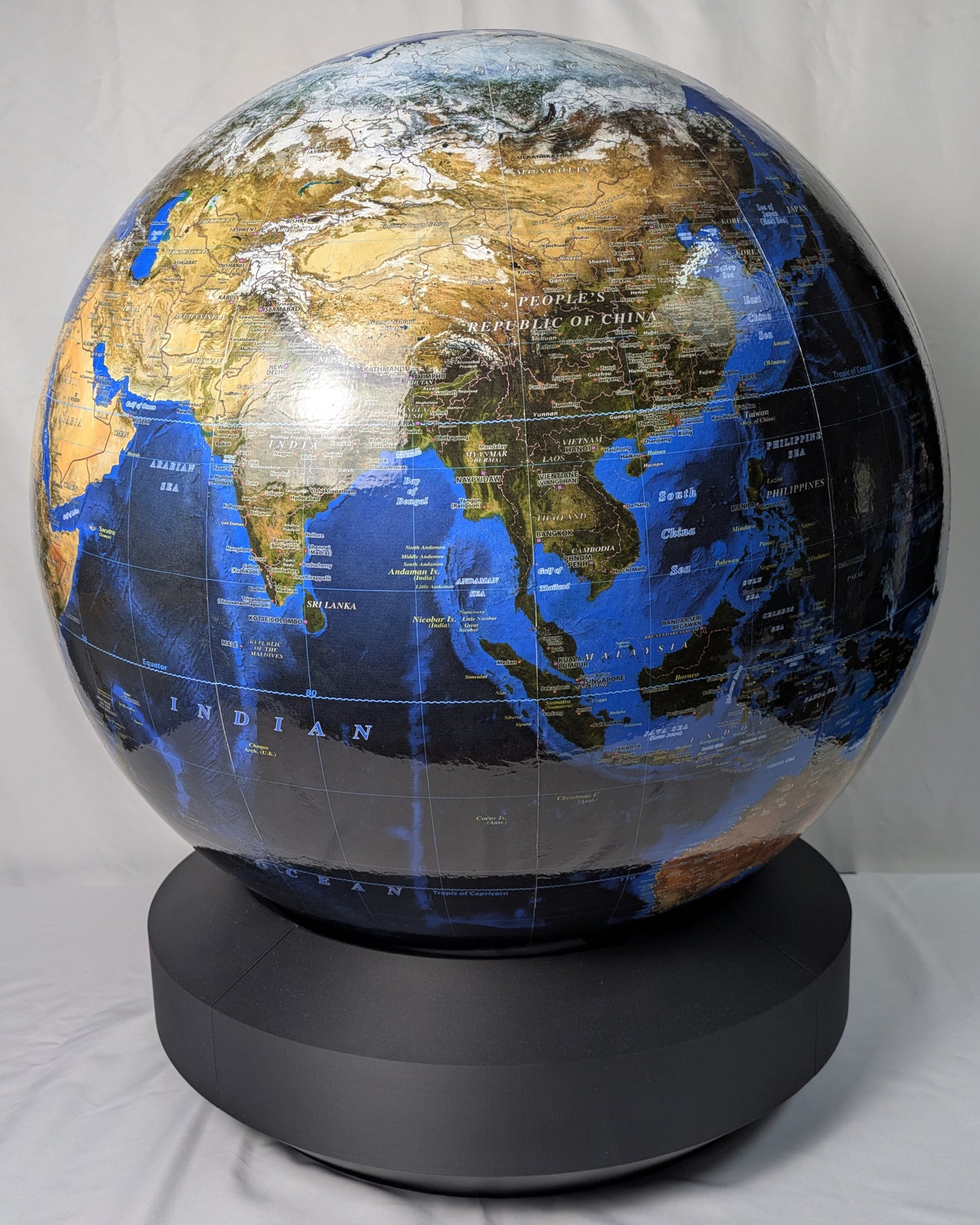 65cm Satellite World Globe - Autumn Edition